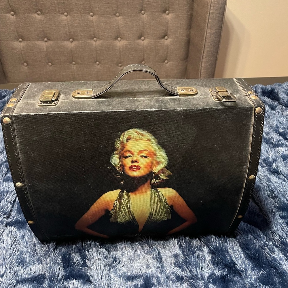 Marilyn Monroe vintage carrying case(RARE)